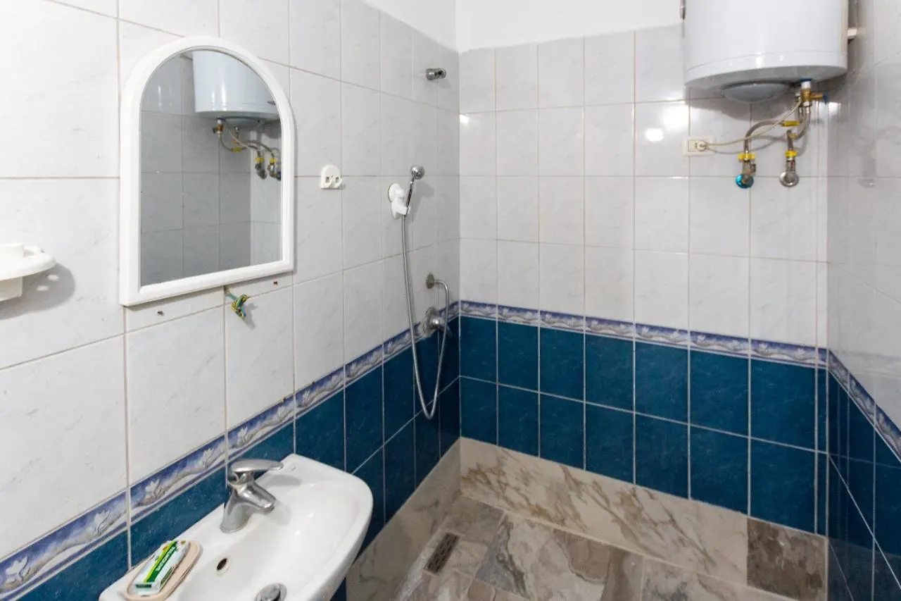 Seaside Retreat - 1 Bedroom Apartment By The Beach Dıraç